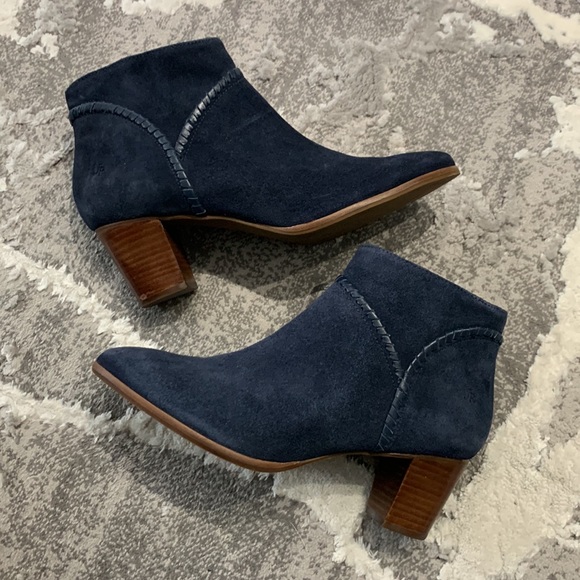 Jack Rogers Navy Blue Suede Booties size 9.5 - Picture 4 of 16